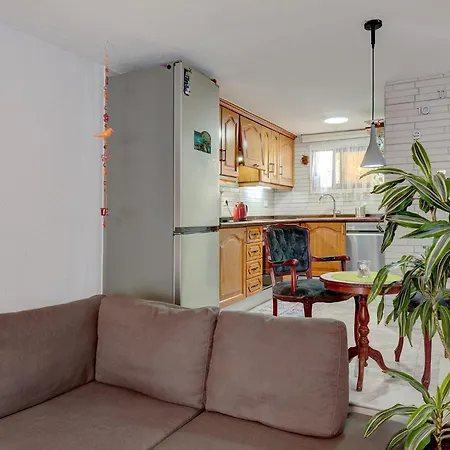 Lovely House In Americas Apartment *