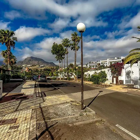 Lovely House In Americas Playa de las Americas (Tenerife)